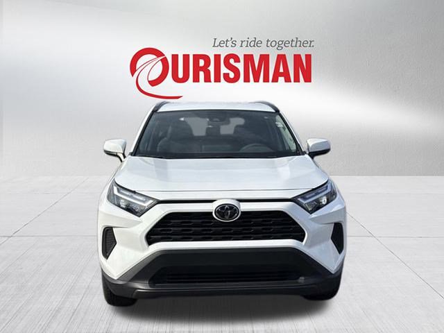 Used 2025 Toyota RAV4 XLE image 6