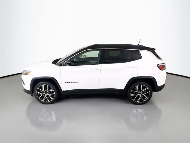 Used 2025 Jeep Compass Limited image 4