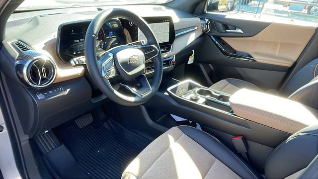 New 2026 Chevrolet Equinox ACTIV w/ LPO, Floor Liner Package image 10