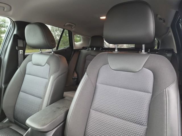 Used 2025 Chevrolet Trax LT w/ Driver Confidence Package image 14