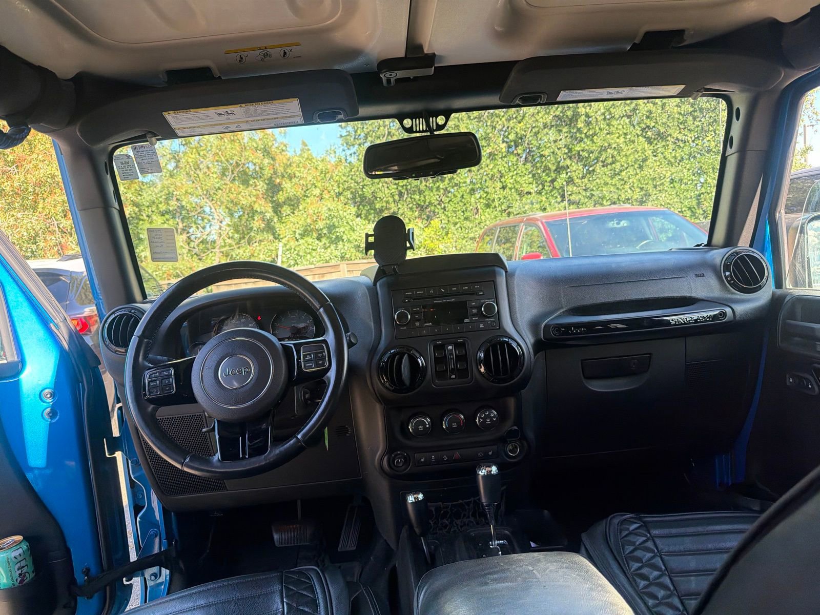 Used 2016 Jeep Wrangler Unlimited Sahara image 11