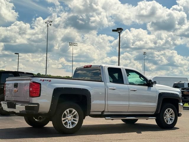 Used 2017 Chevrolet Silverado 1500 LT w/ All Star Edition AWD/4WD image 32