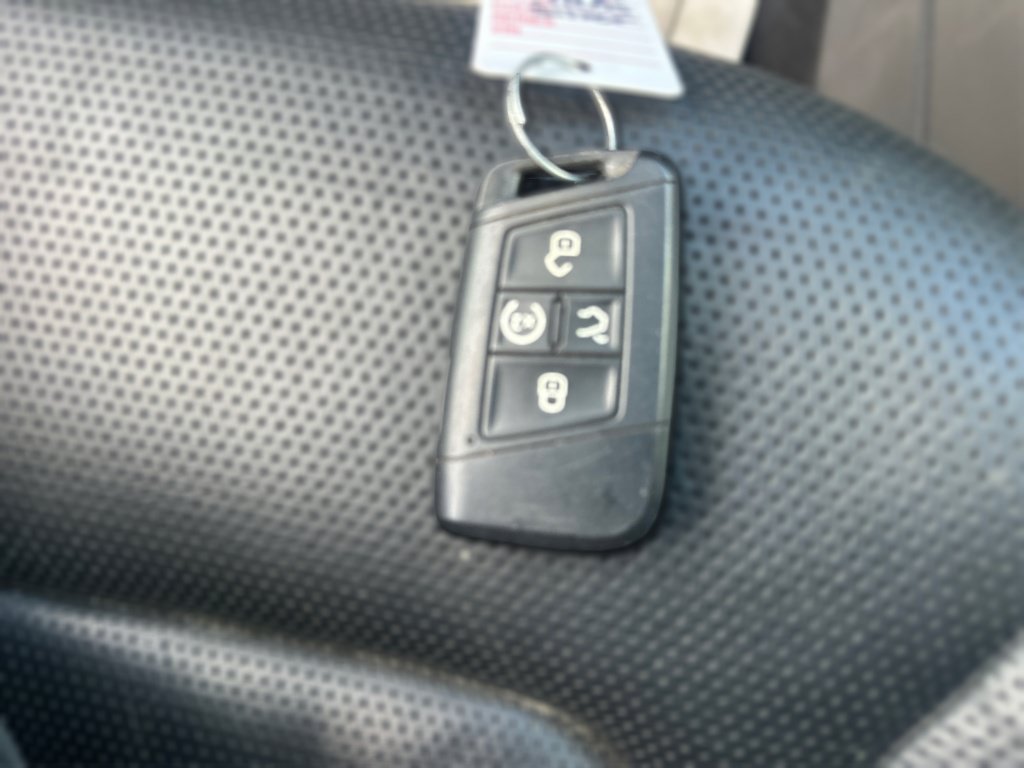 Used 2018 Volkswagen Atlas SEL Premium AWD/4WD image 35