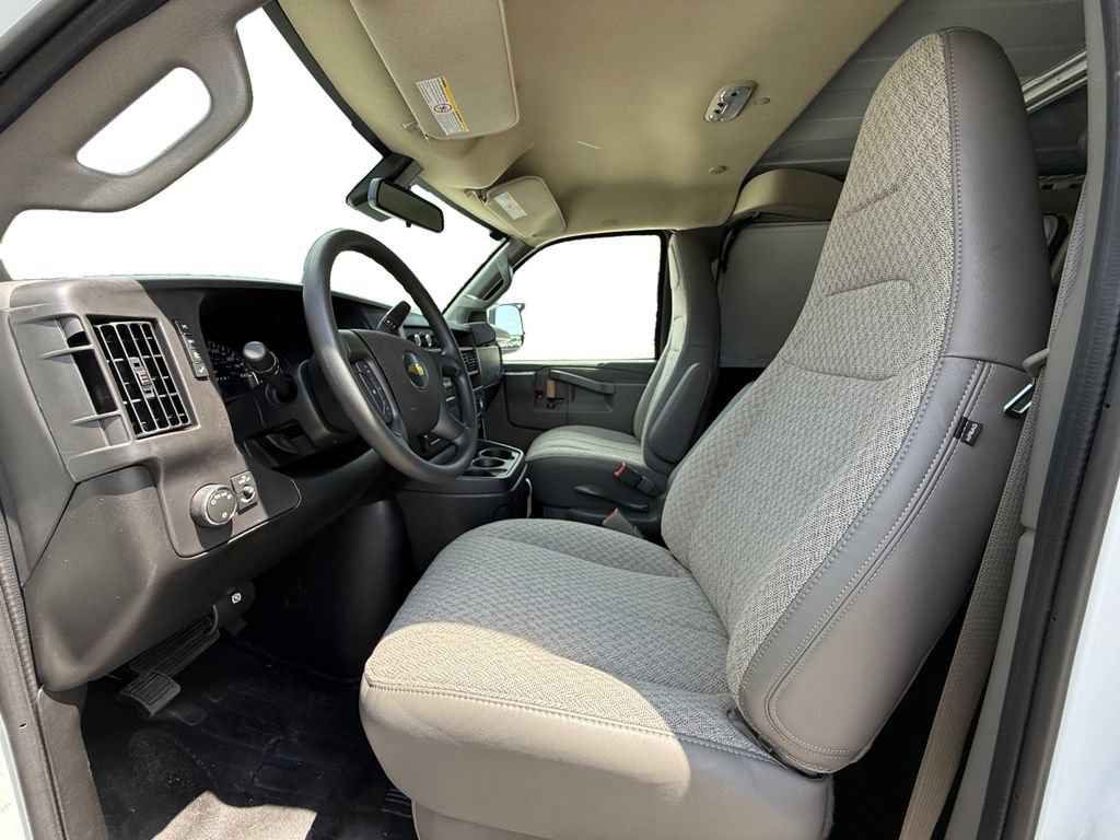 New 2026 Chevrolet Express 2500 Extended w/ Driver Convenience Package RWD image 9