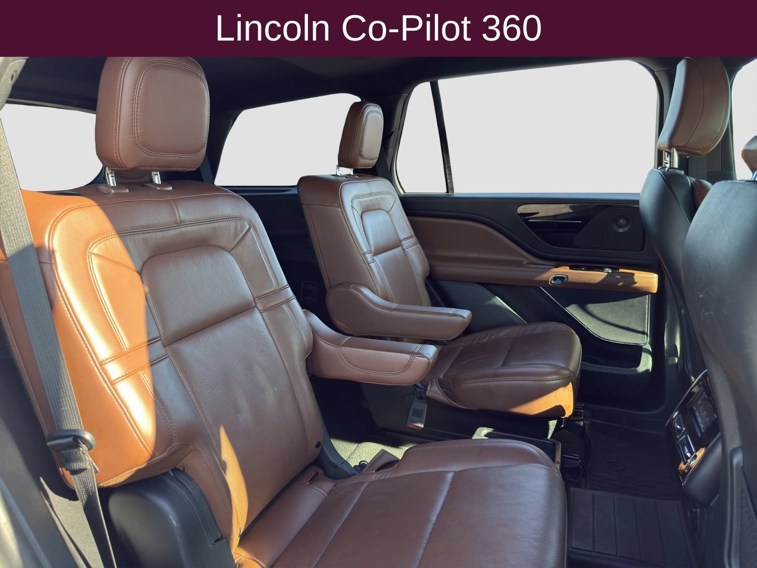 Used 2024 Lincoln Aviator Reserve w/ Elements Package Plus AWD/4WD image 18