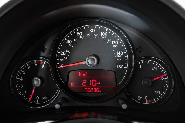 Used 2012 Volkswagen Beetle 2.0T FWD image 15