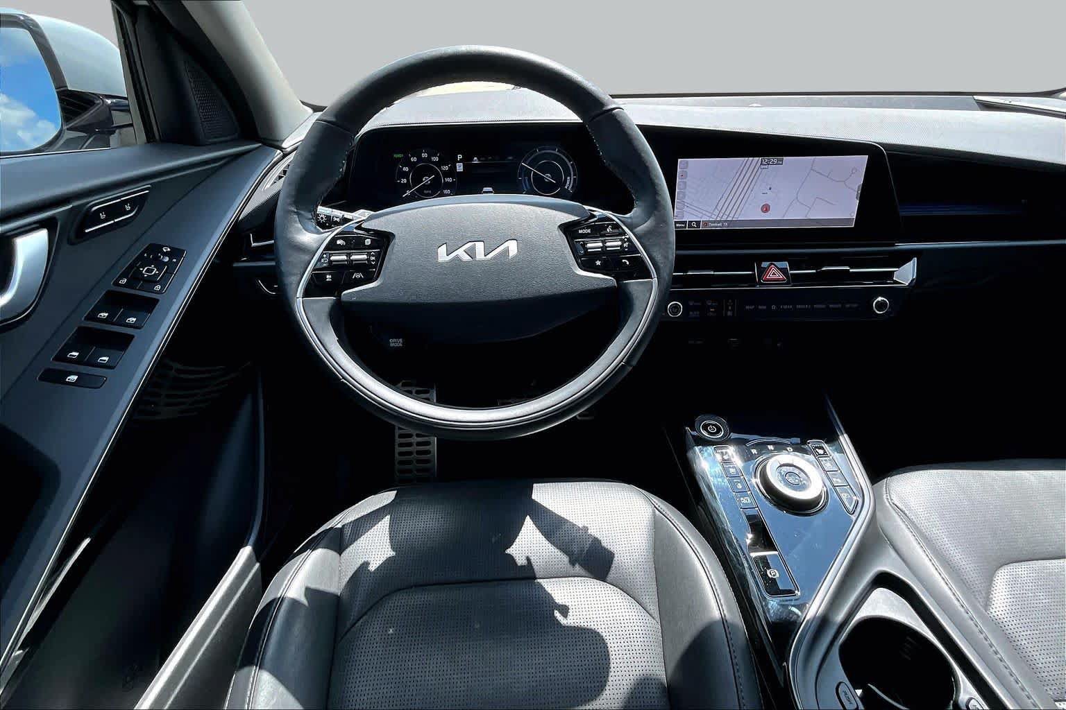 Certified 2023 Kia Niro Wave FWD image 5