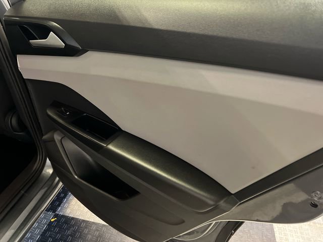 Used 2022 Volkswagen Taos S image 13