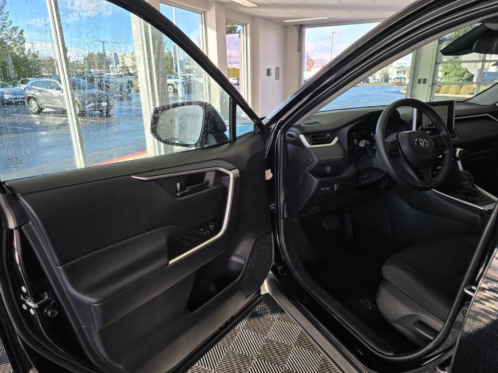 Used 2025 Toyota RAV4 LE image 19