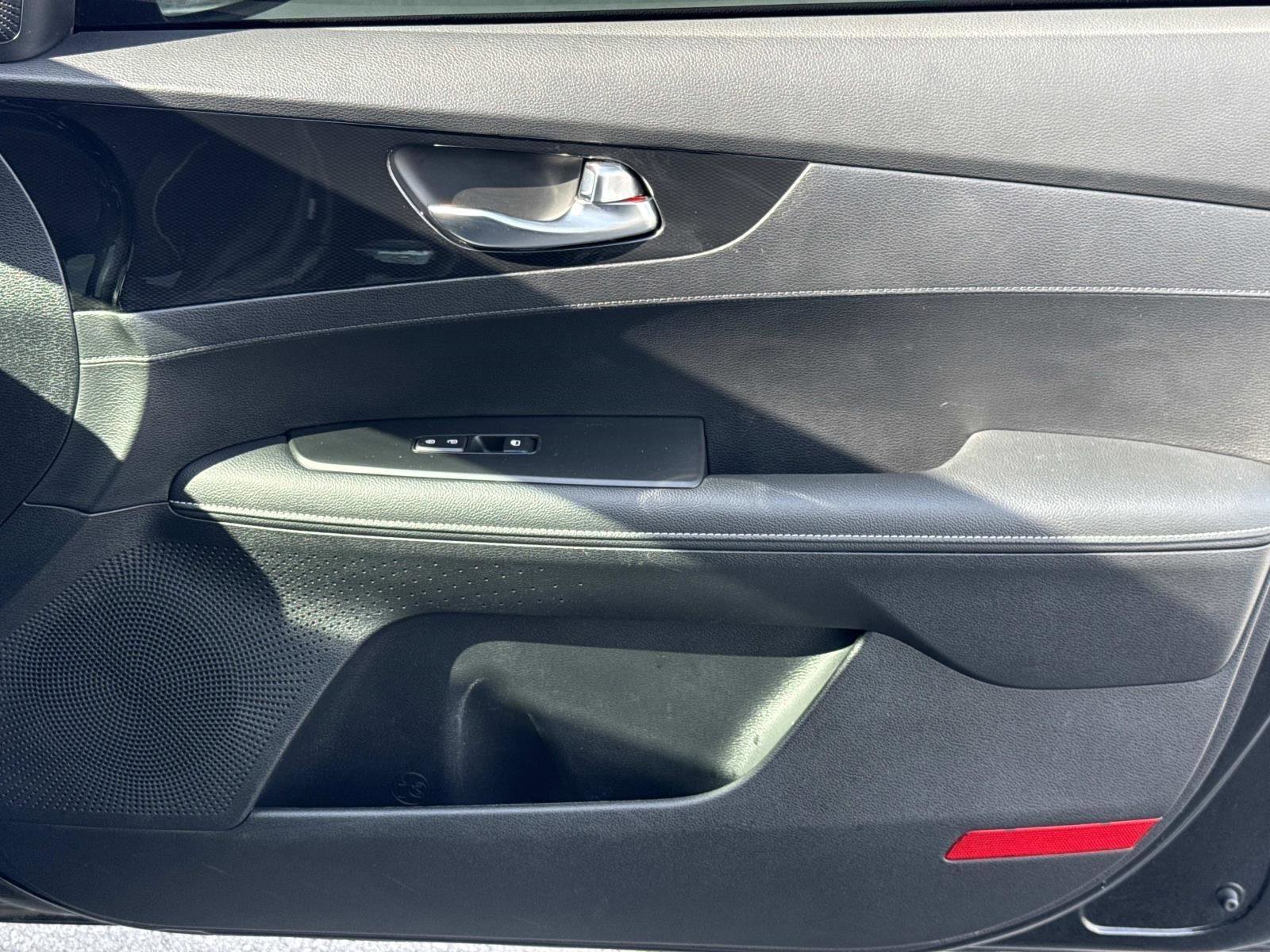 Used 2024 Kia Forte GT-Line image 17