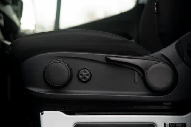 Used 2025 Mercedes-Benz Sprinter 2500 image 26