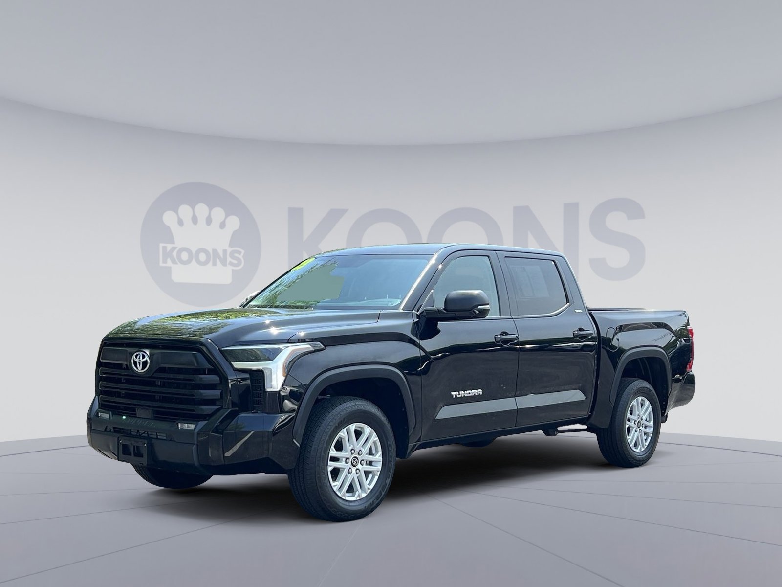 Used 2023 Toyota Tundra SR5 w/ SR5 Premium Package AWD/4WD image 1
