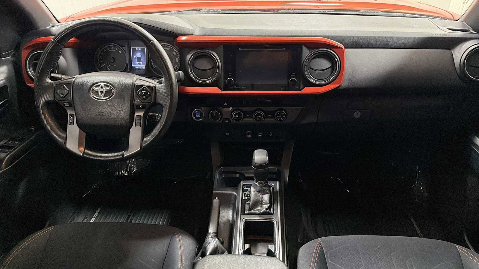 Used 2018 Toyota Tacoma TRD Sport image 26