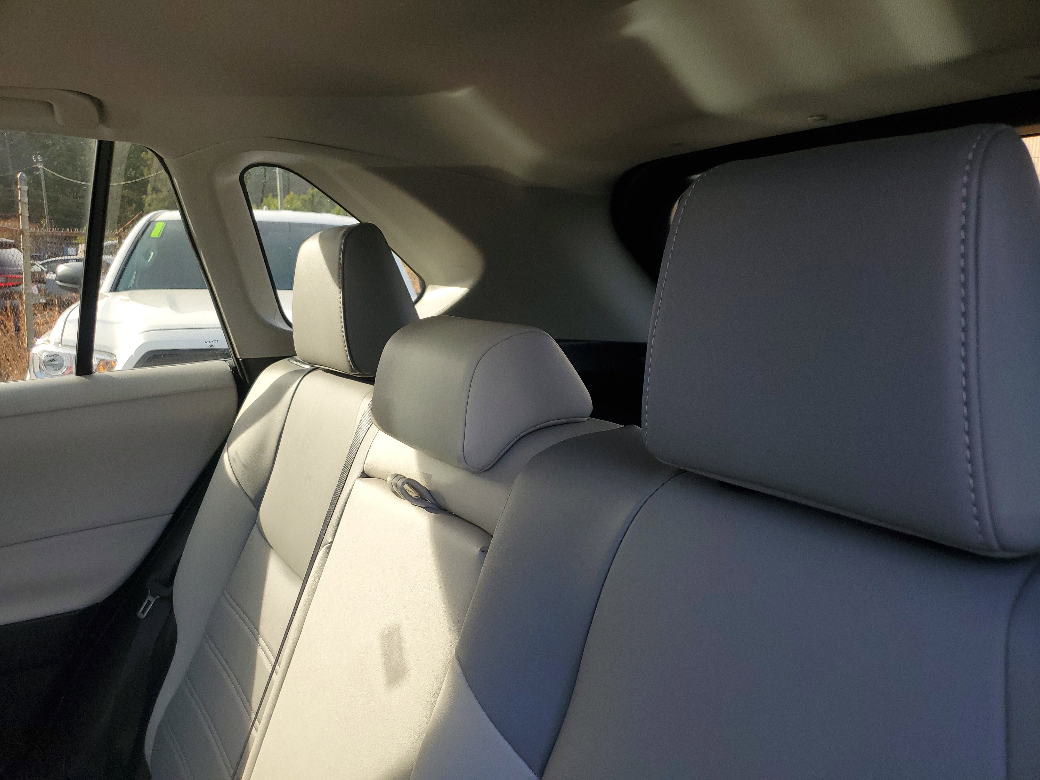 Used 2024 Toyota RAV4 XLE Premium image 9