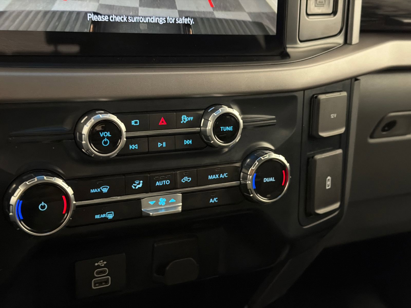 Used 2025 Ford F150 XLT w/ Equipment Group 301A Standard image 26