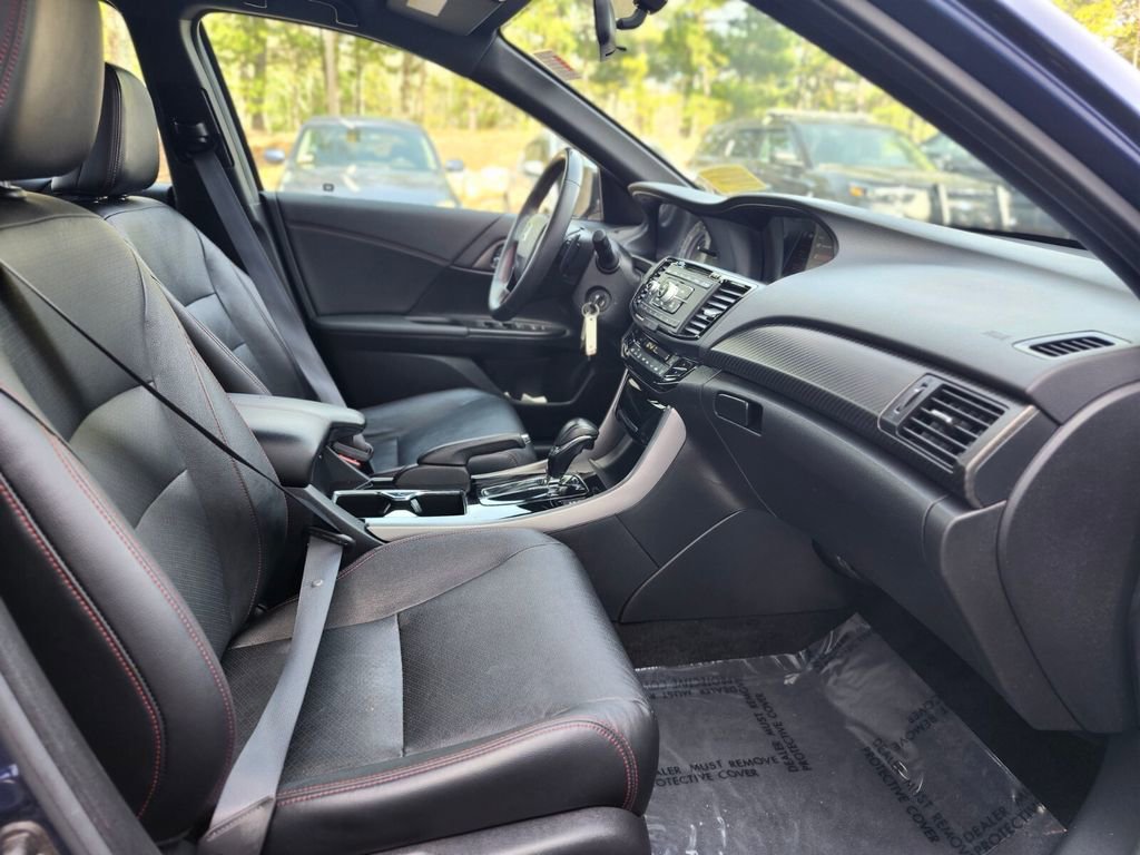 Used 2017 Honda Accord Sport Special Edition image 9