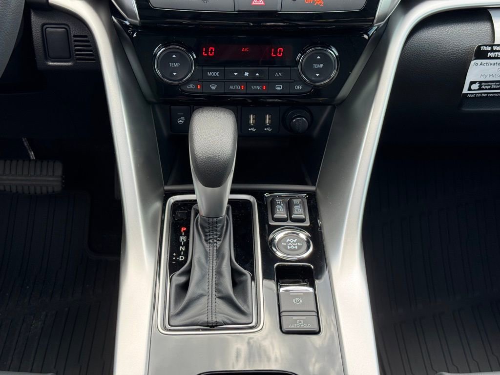 New 2025 Mitsubishi Eclipse Cross SEL image 23