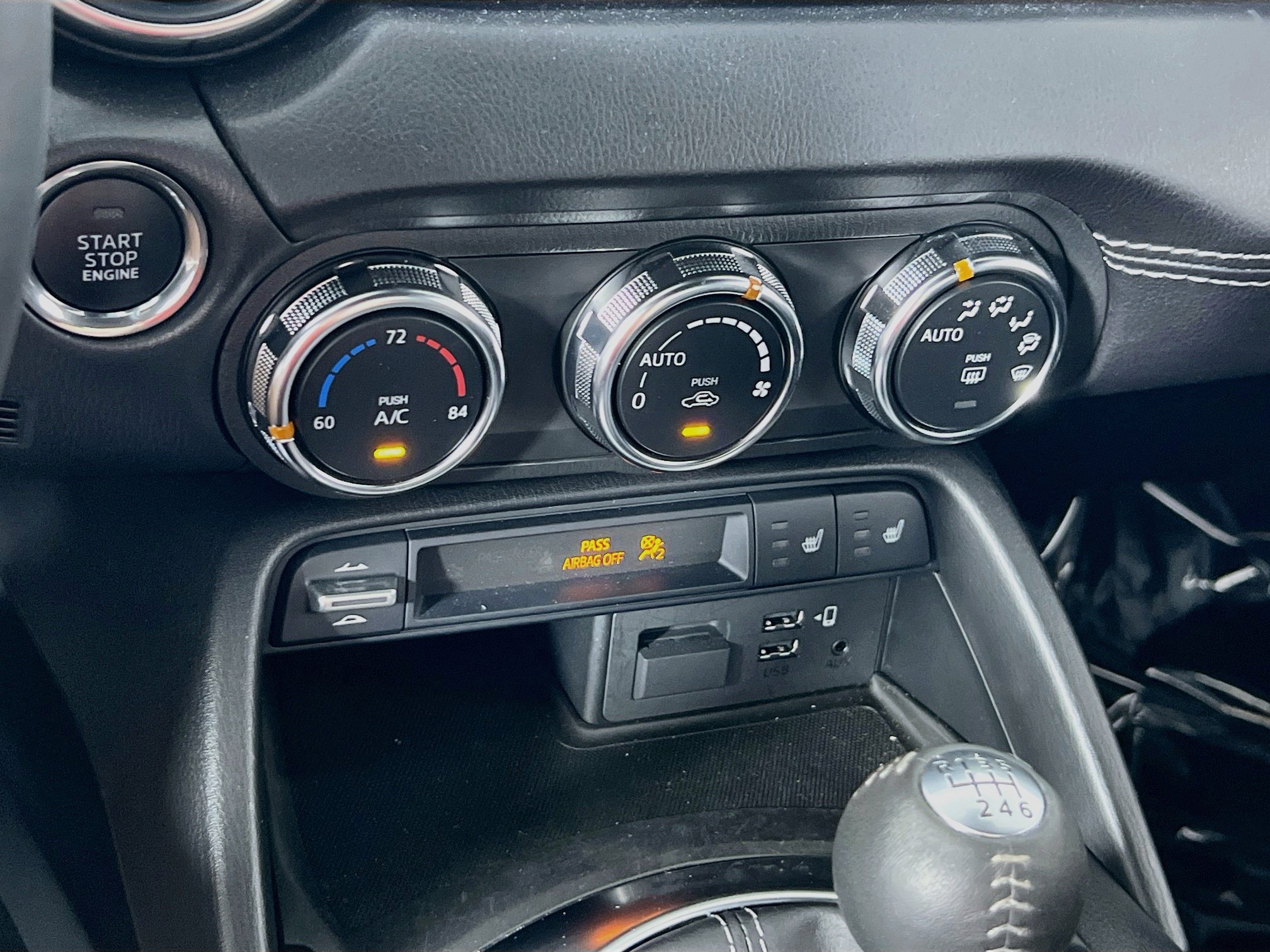 Used 2021 MAZDA MX-5 Miata RF Grand Touring RWD image 16