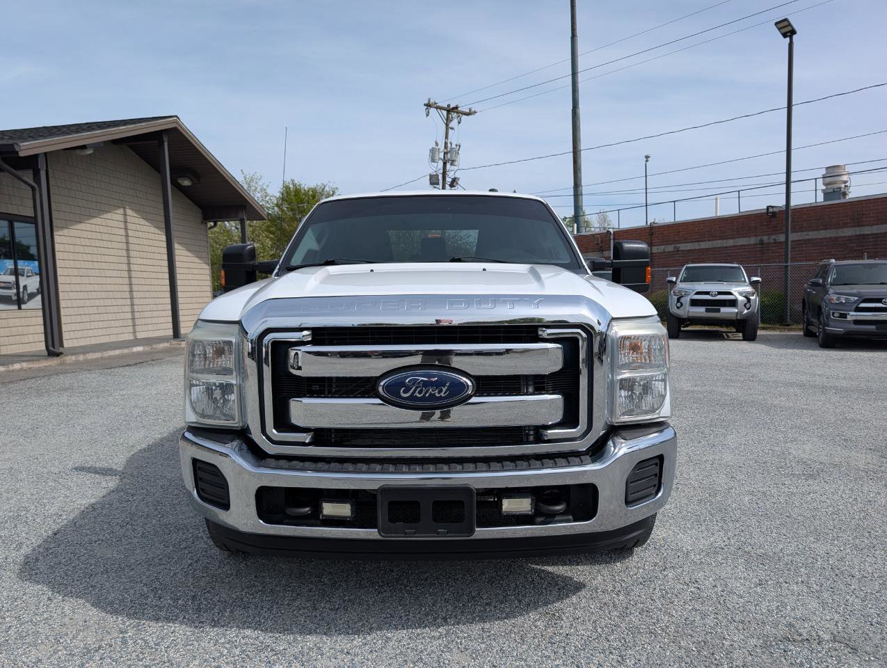 Used 2015 Ford F250 XLT w/ Camper Package image 2