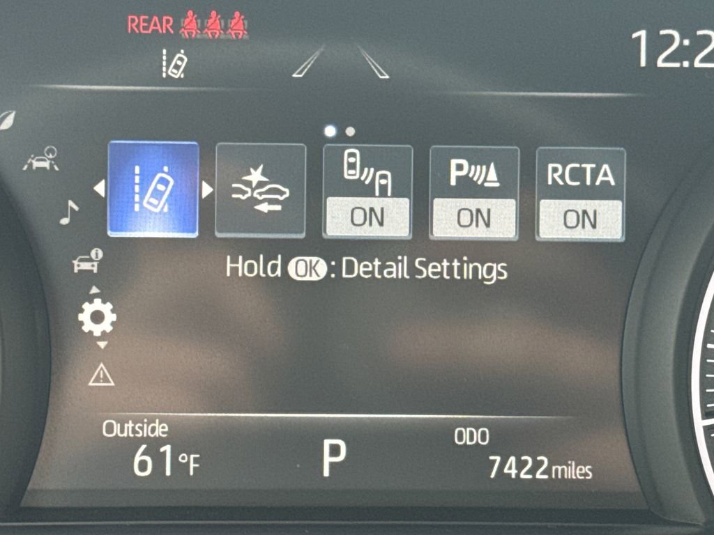 Used 2024 Toyota Venza XLE AWD/4WD image 17