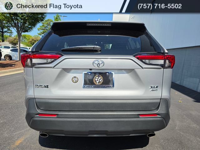 Used 2025 Toyota RAV4 XLE AWD/4WD image 4