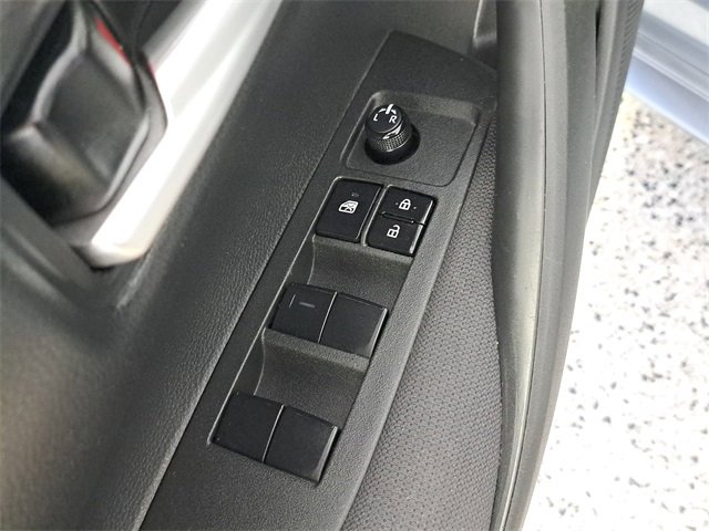 Used 2020 Toyota Corolla LE image 22