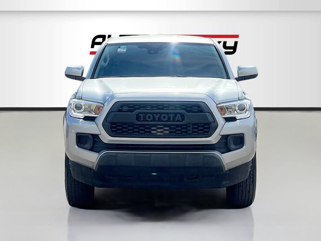 Used 2022 Toyota Tacoma SR image 2