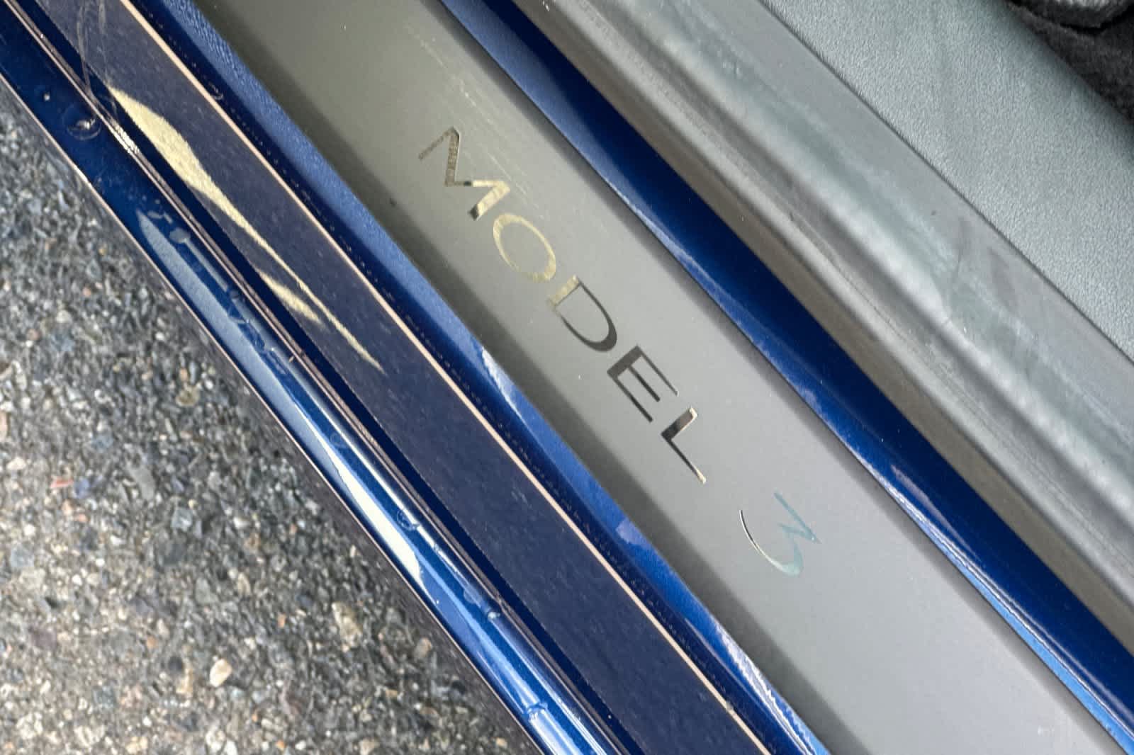Used 2022 Tesla Model 3 Long Range AWD/4WD image 30