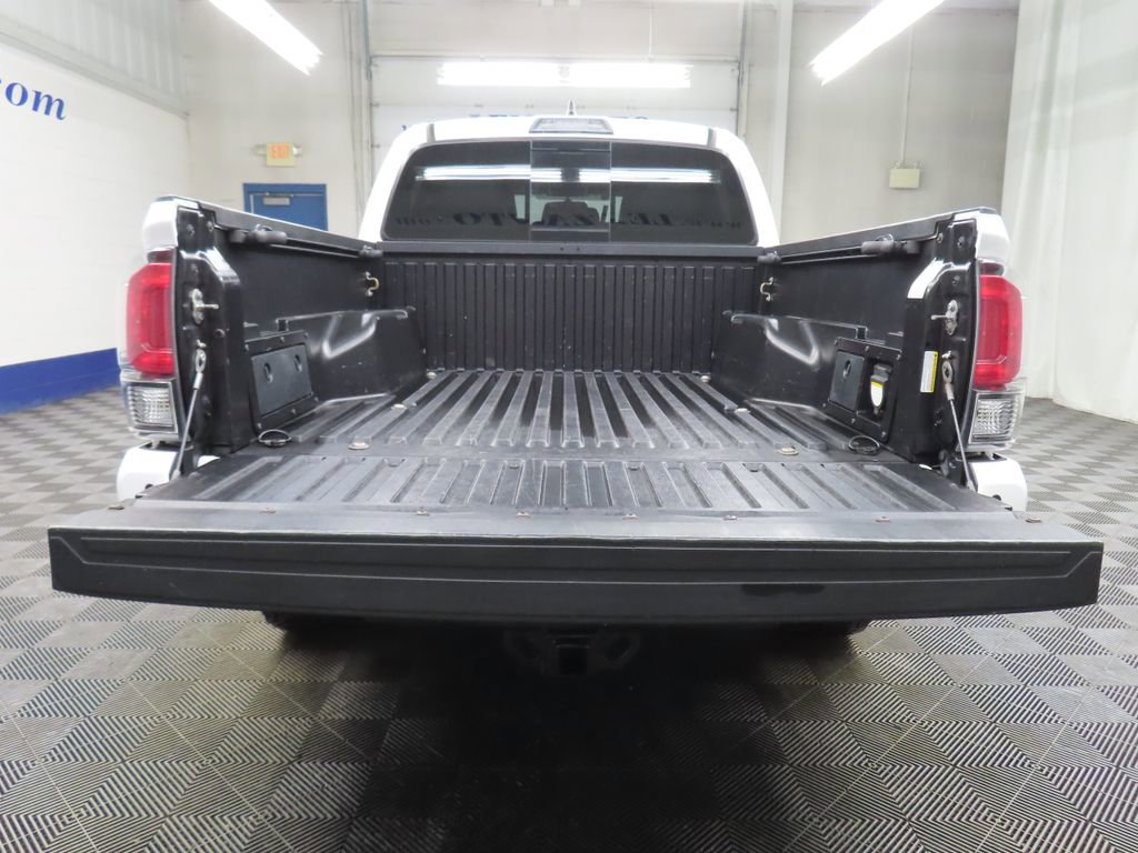 Used 2017 Toyota Tacoma TRD Pro image 29