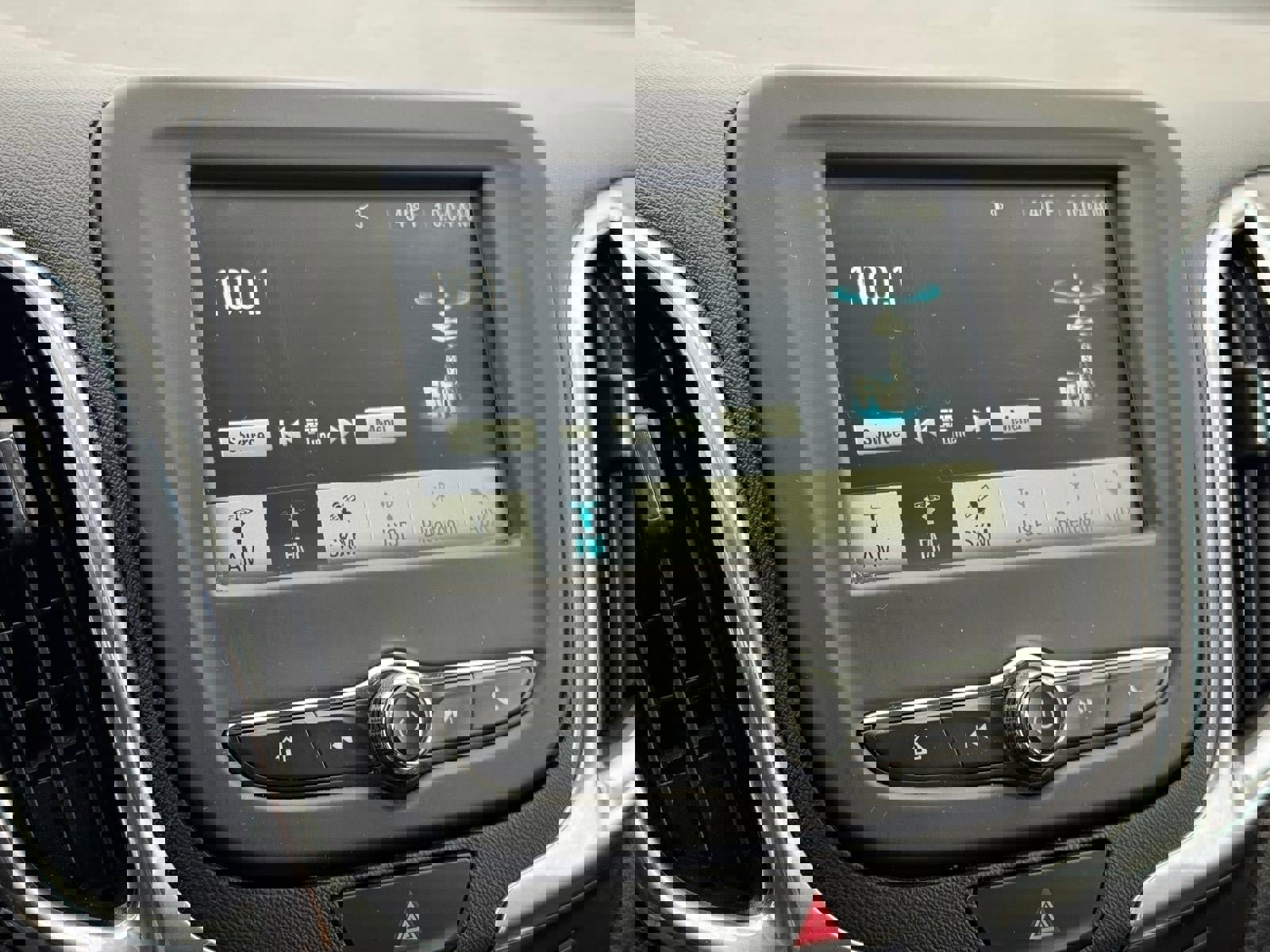 Used 2018 Chevrolet Equinox LT image 14