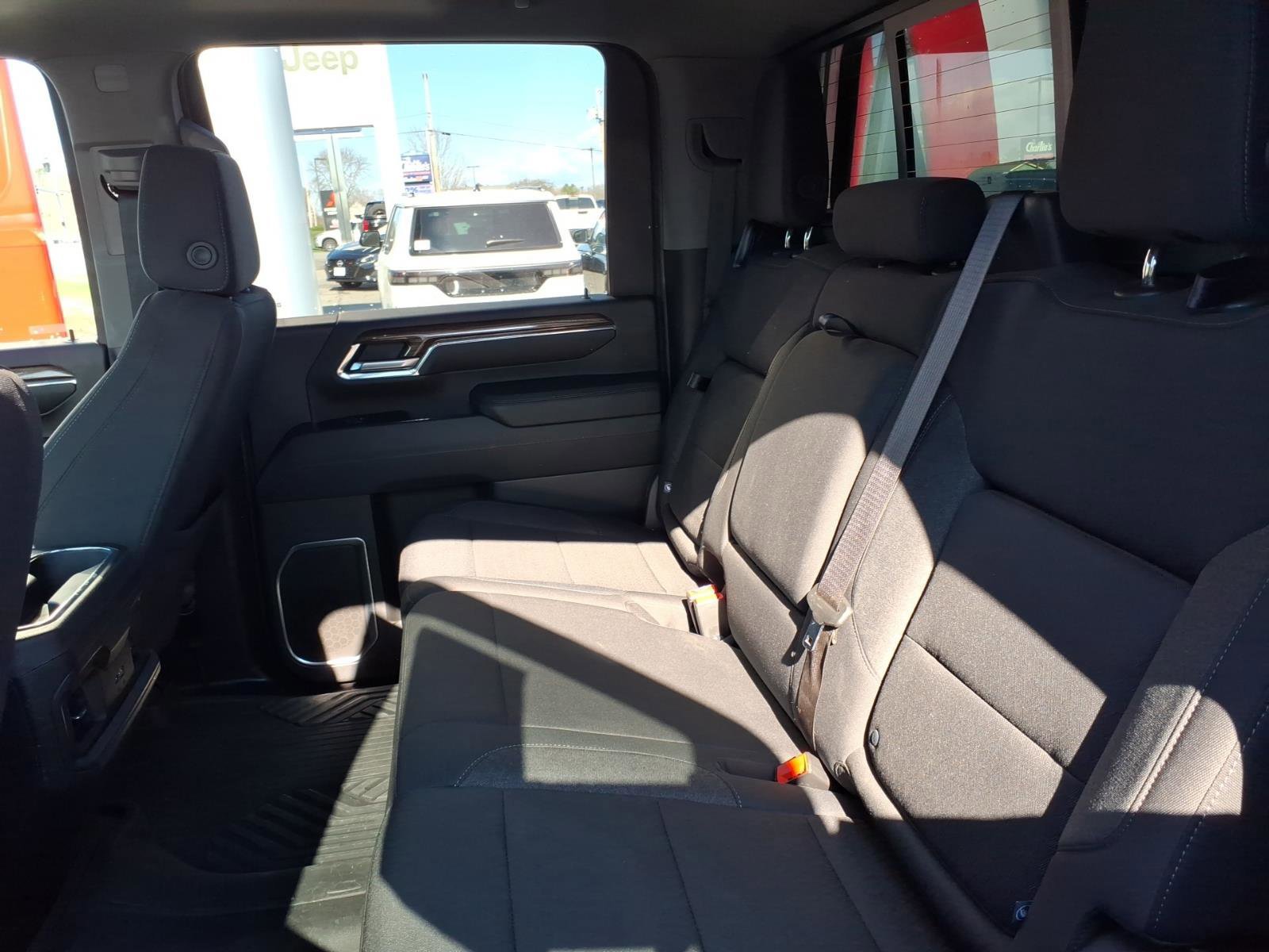 Used 2024 Chevrolet Silverado 2500 LT w/ All Star Edition AWD/4WD image 8