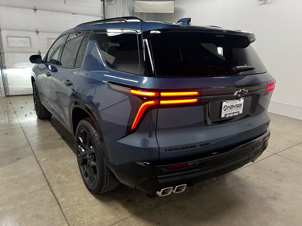 New 2026 Chevrolet Traverse RS w/ LPO, Floor Liner Package image 5