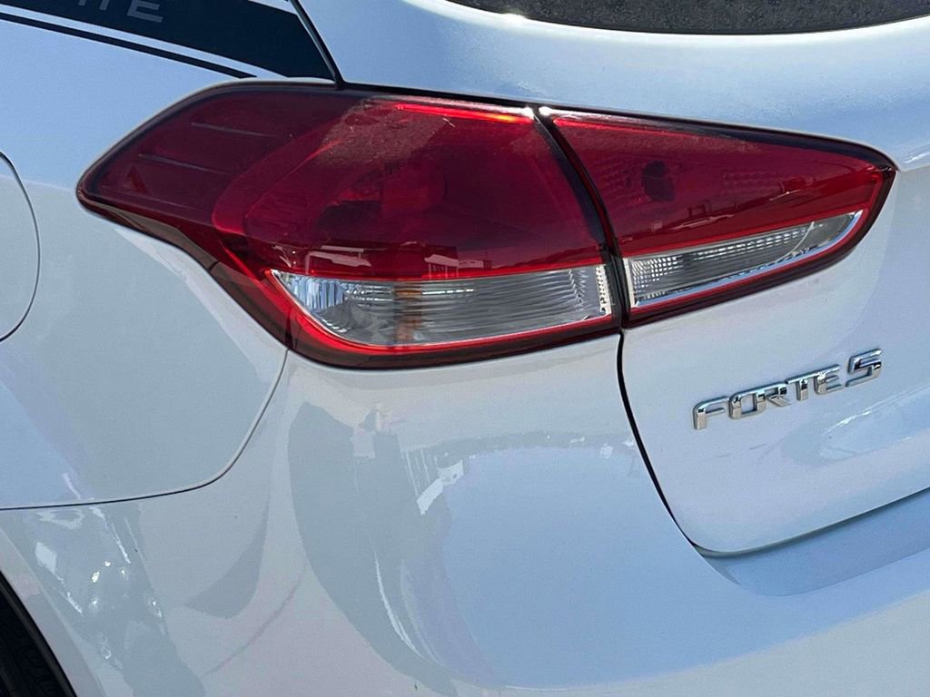 Used 2017 Kia Forte LX image 28