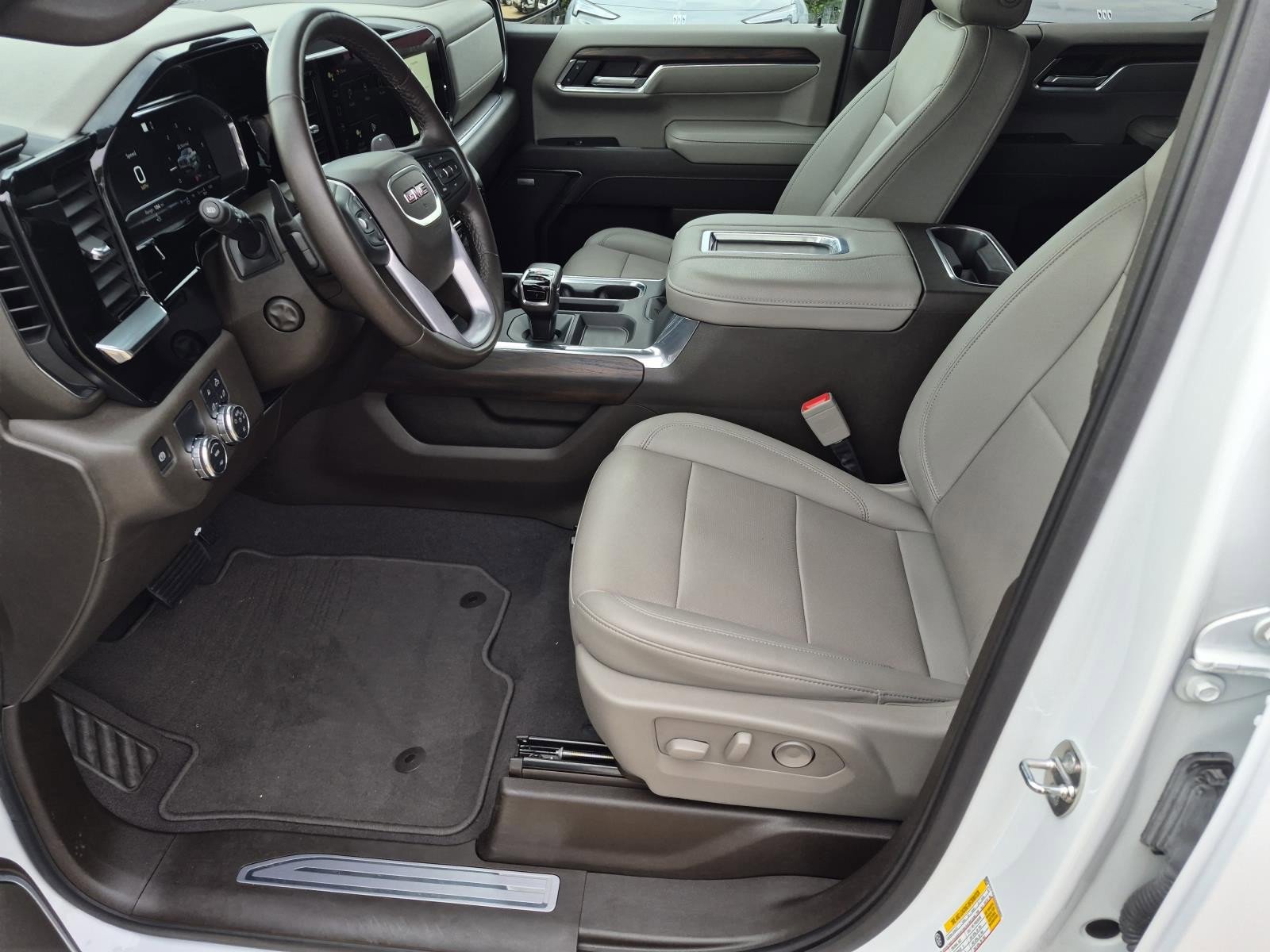 Certified 2022 GMC Sierra 1500 SLT RWD image 10