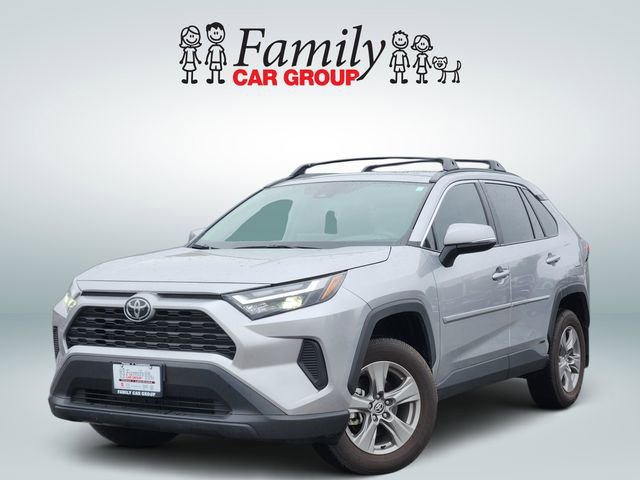 Used 2025 Toyota RAV4 XLE w/ Convenience Package AWD/4WD video 1