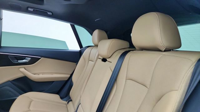 Used 2021 Audi Q8 Prestige w/ Prestige Package AWD/4WD image 29