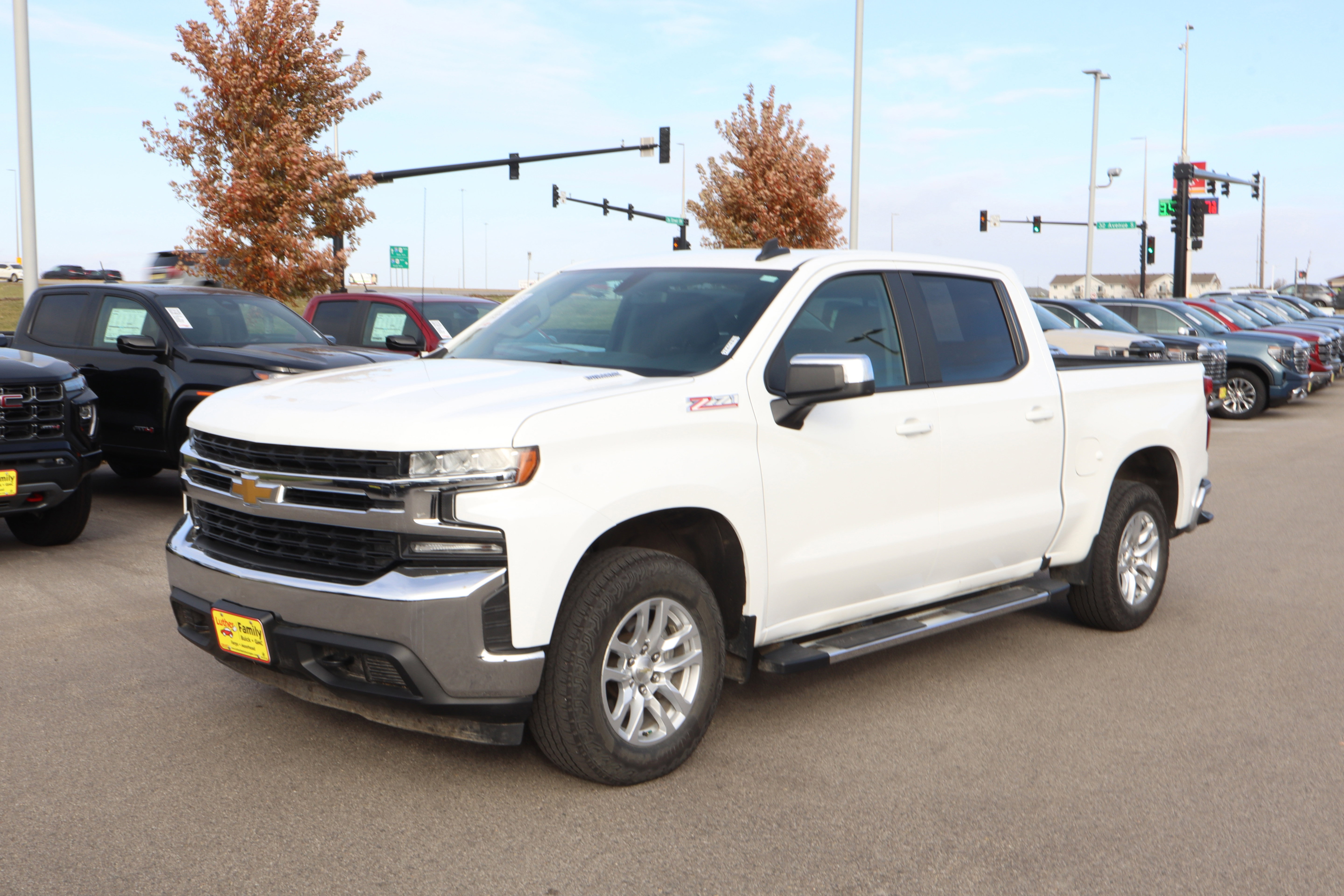 Used 2020 Chevrolet Silverado 1500 LT w/ All-Star Edition image 3