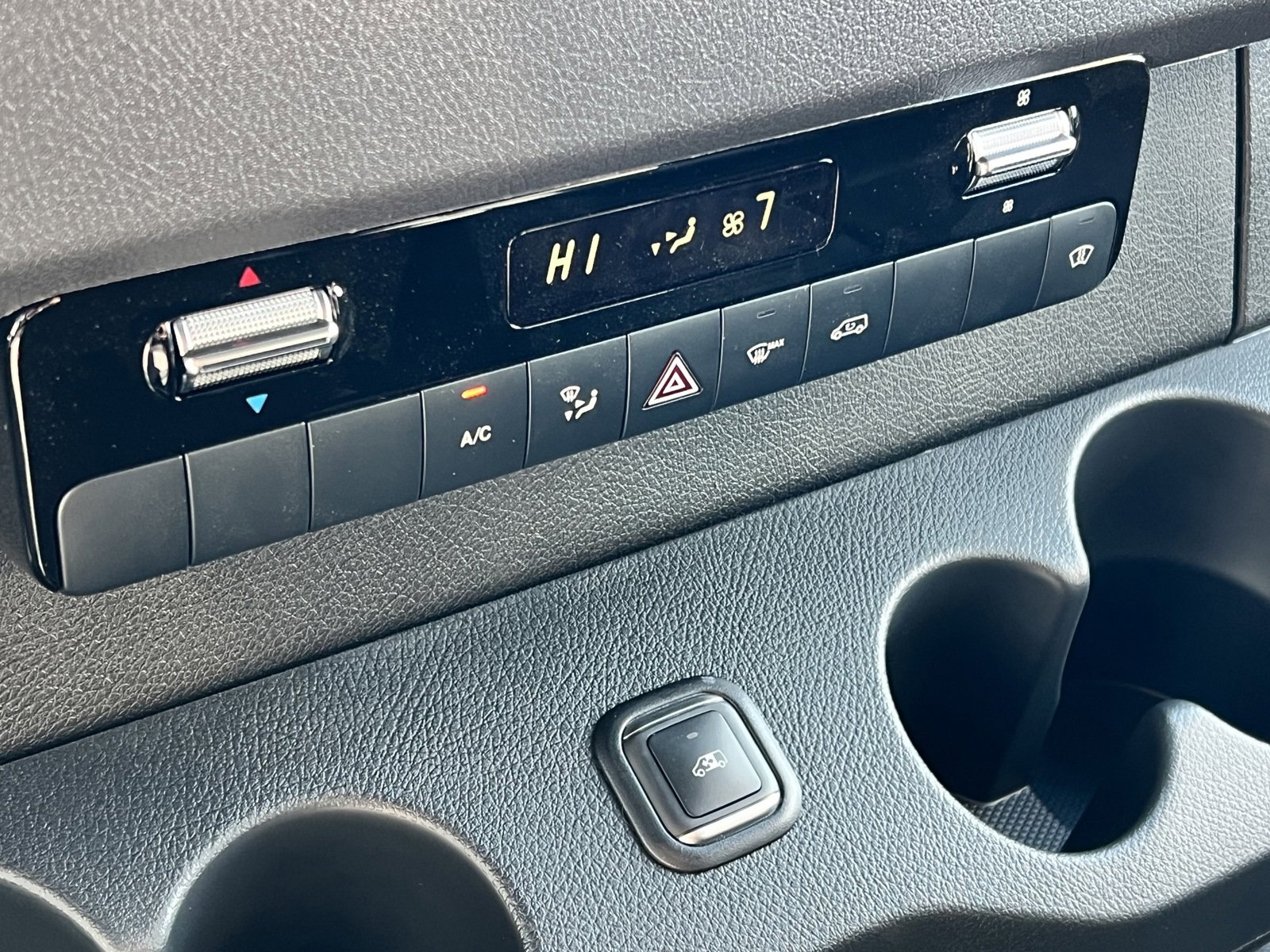 New 2025 Mercedes-Benz Sprinter 2500 image 32