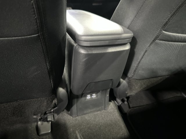 Used 2025 Toyota Prius LE FWD image 31