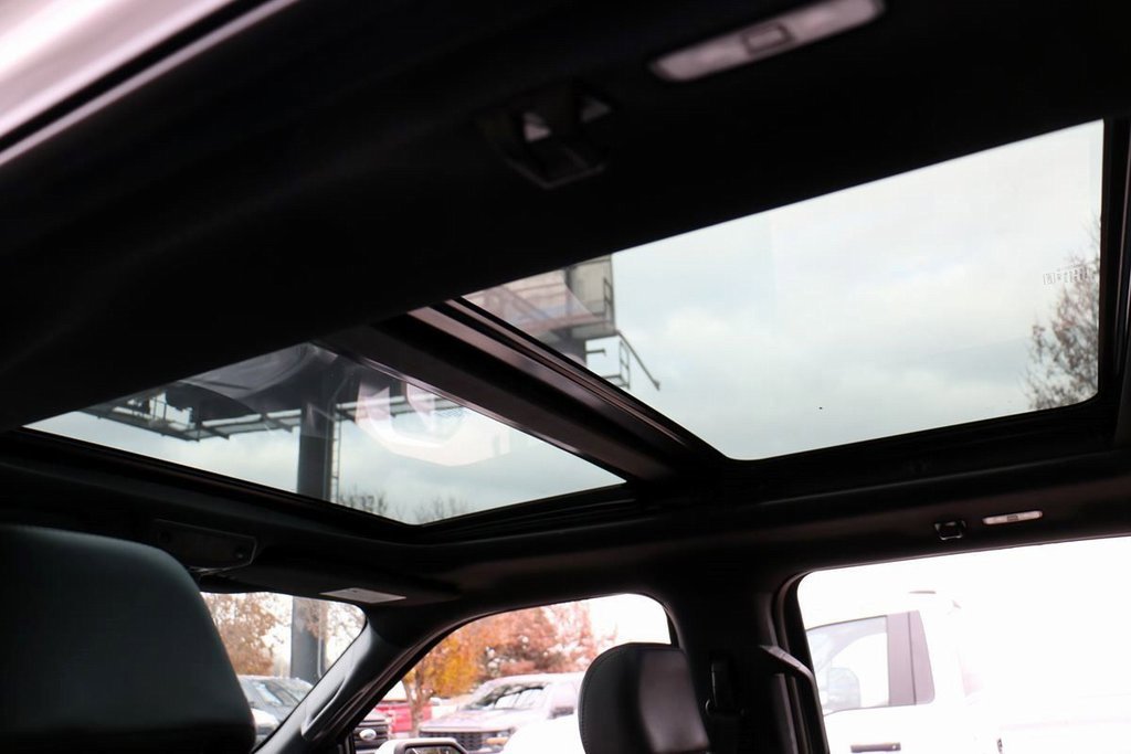 Used 2018 Ford F150 Raptor w/ Equipment Group 802A Luxury image 25