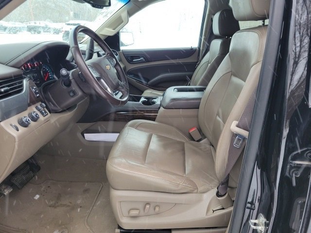 Used 2020 Chevrolet Suburban LT w/ Luxury Package image 27