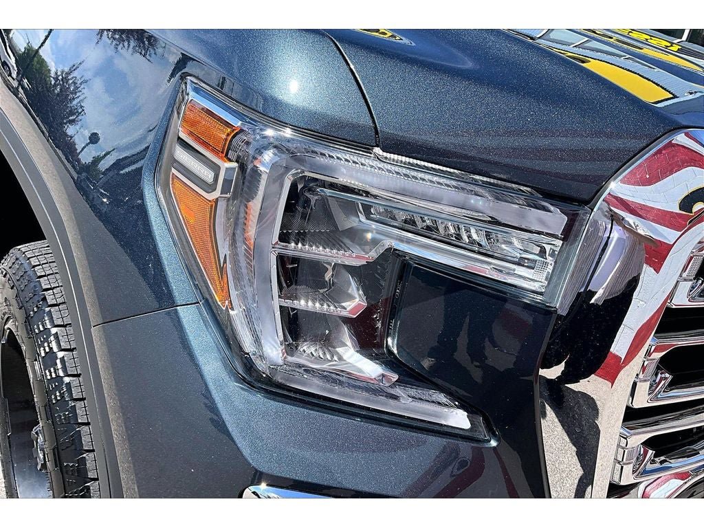 Used 2019 GMC Sierra 1500 SLT w/ Driver Alert Package I AWD/4WD image 33