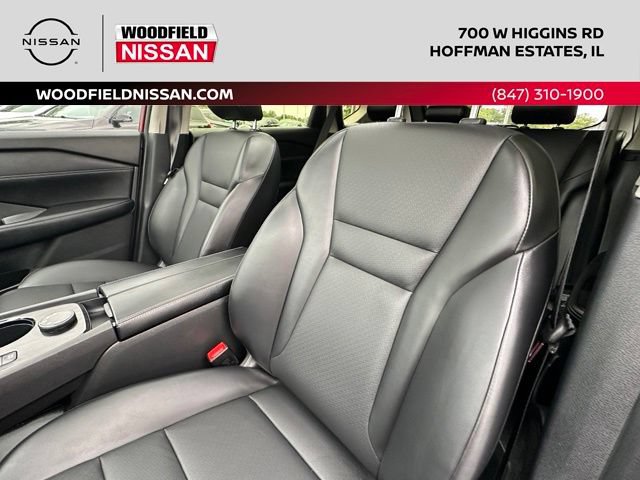 Certified 2025 Nissan Rogue SV w/ SV Premium Package AWD/4WD image 25