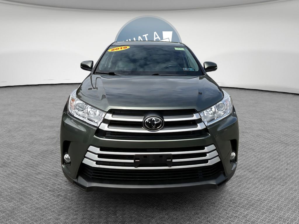 Used 2019 Toyota Highlander Plus AWD/4WD image 9