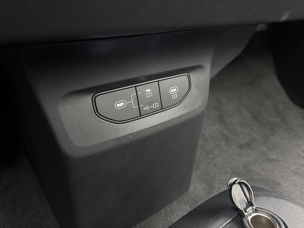 New 2025 Kia EV6 Light w/ Light LR Technology Package image 5