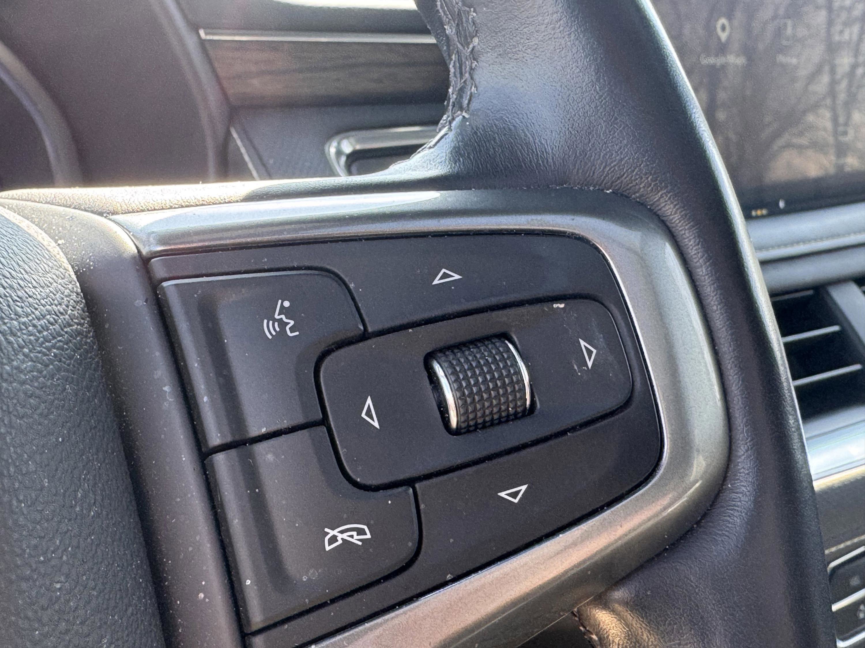 Used 2023 Chevrolet Tahoe Premier w/ Advanced Technology Package image 11