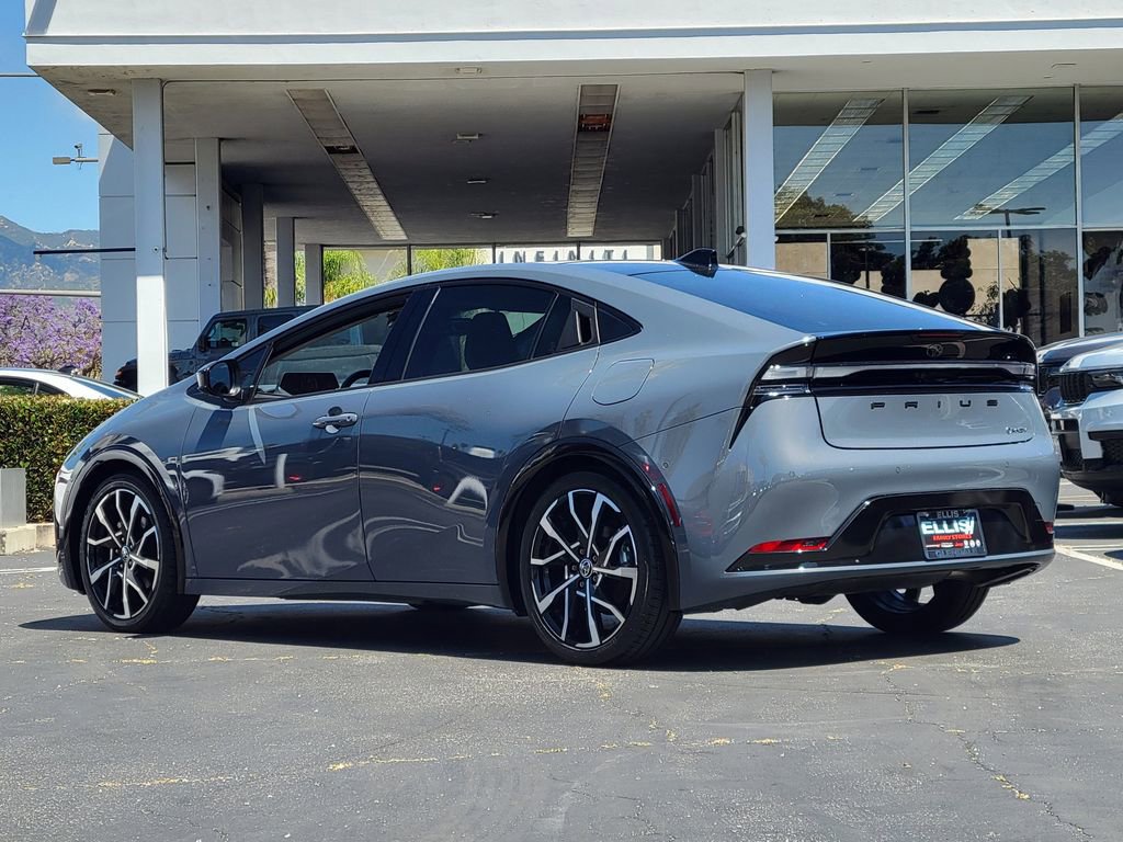 Used 2025 Toyota Prius Plug-In Hybrid w/ Limited Premium Package image 2