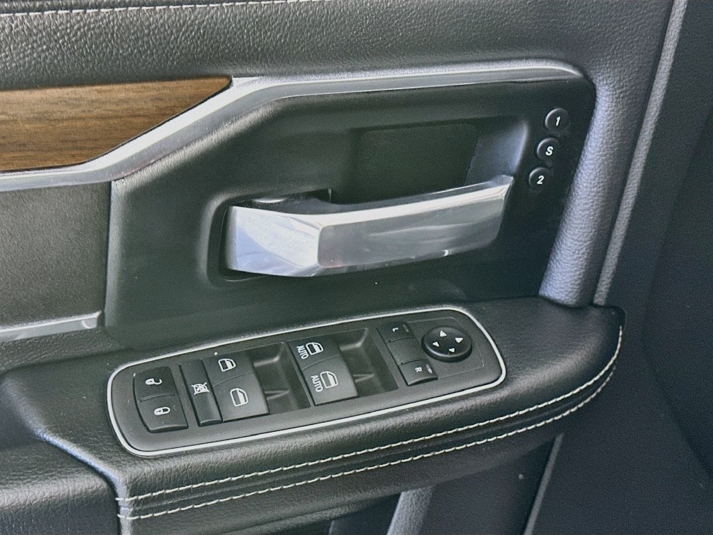 Used 2022 RAM 2500 Laramie AWD/4WD image 24
