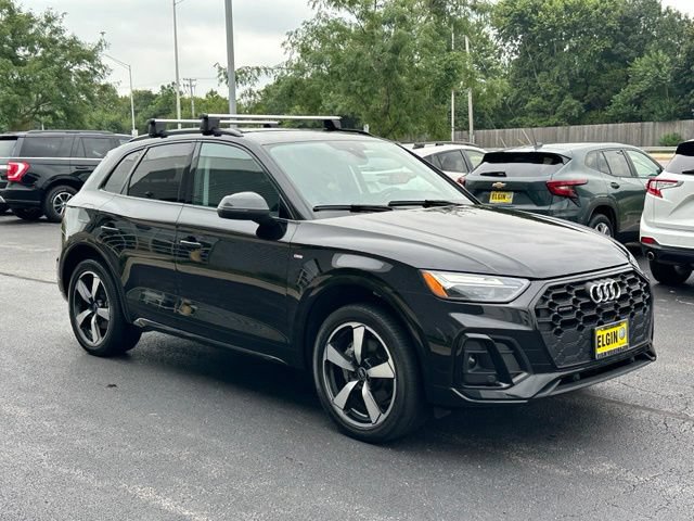 Used 2023 Audi Q5 2.0T Premium Plus w/ Premium Plus Package AWD/4WD image 3