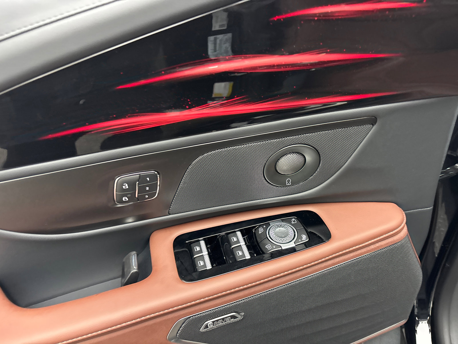 New 2026 Lincoln Nautilus Reserve image 12